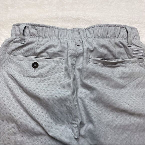 Three Sixty Six Light Gray Shorts Size 28 - Picture 6 of 10